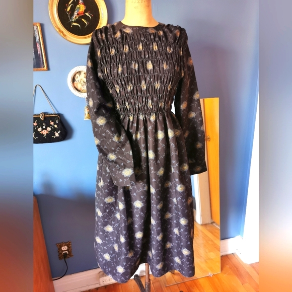 Smock dress - Picture 2 of 15